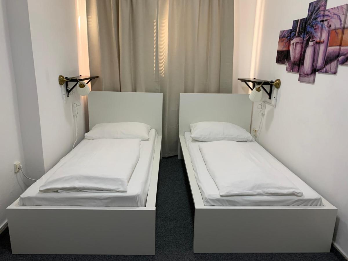 特尔纳瓦 假日旅馆酒店 外观 照片