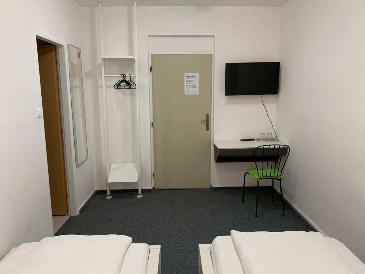 特尔纳瓦 假日旅馆酒店 外观 照片