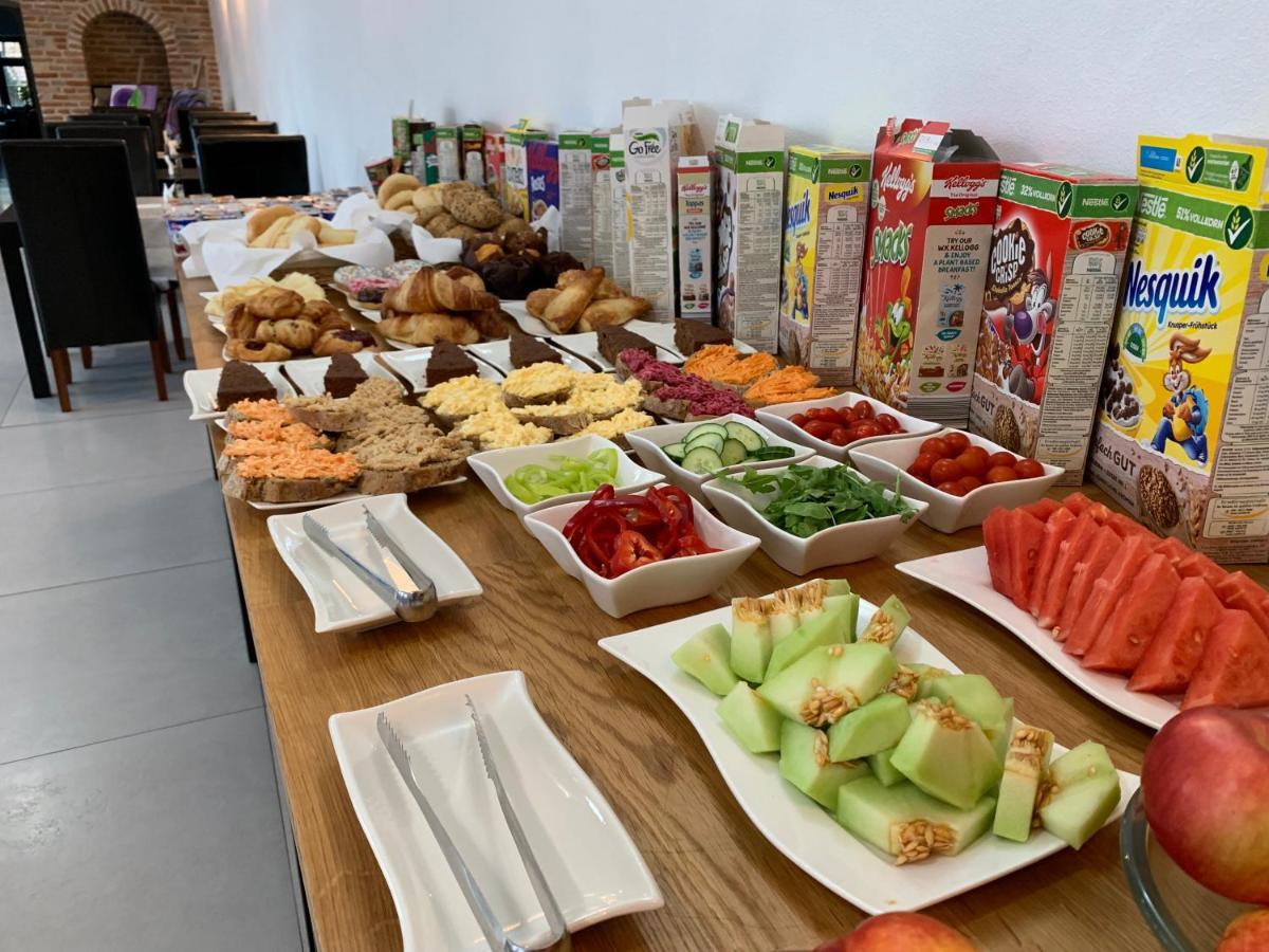 特尔纳瓦 假日旅馆酒店 外观 照片